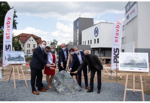 PKS stavby zahájily stavbu operačních sálů v Nemocnici Třebíč