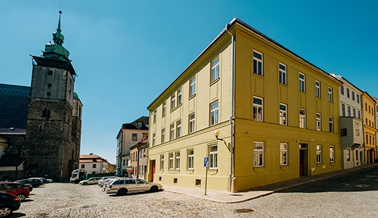 Reconstruction of historical houses 